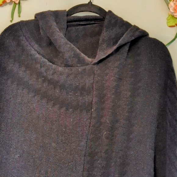 Brand New Soft Black Throw Over size small - Picture 2 of 4